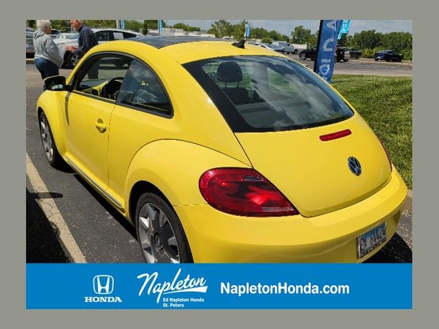 Used 2013 Volkswagen Beetle 2.5 FWD image 1