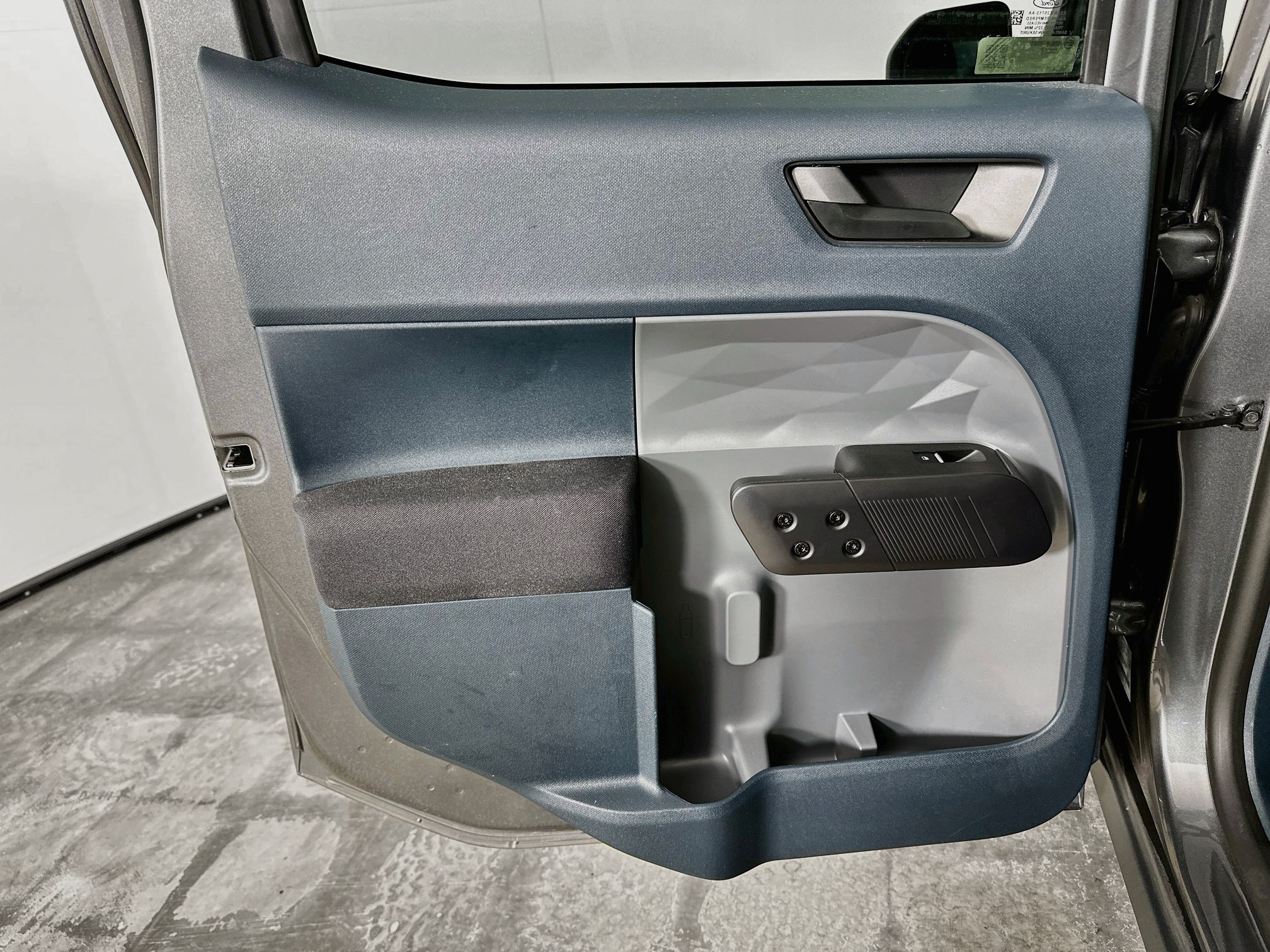 Used 2025 Ford Maverick XL FWD image 25