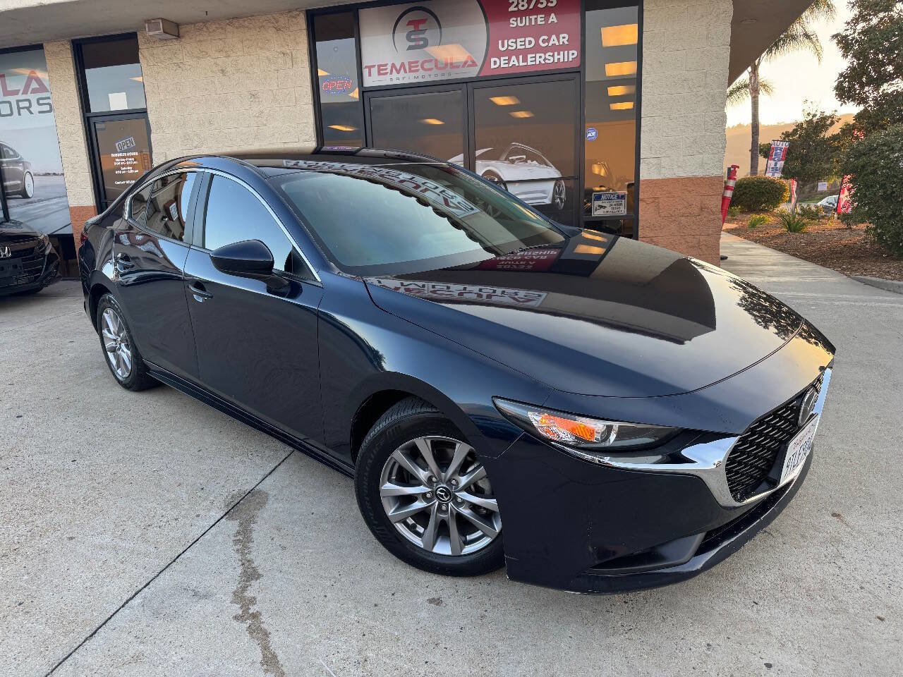 Used 2021 MAZDA MAZDA3 s image 4