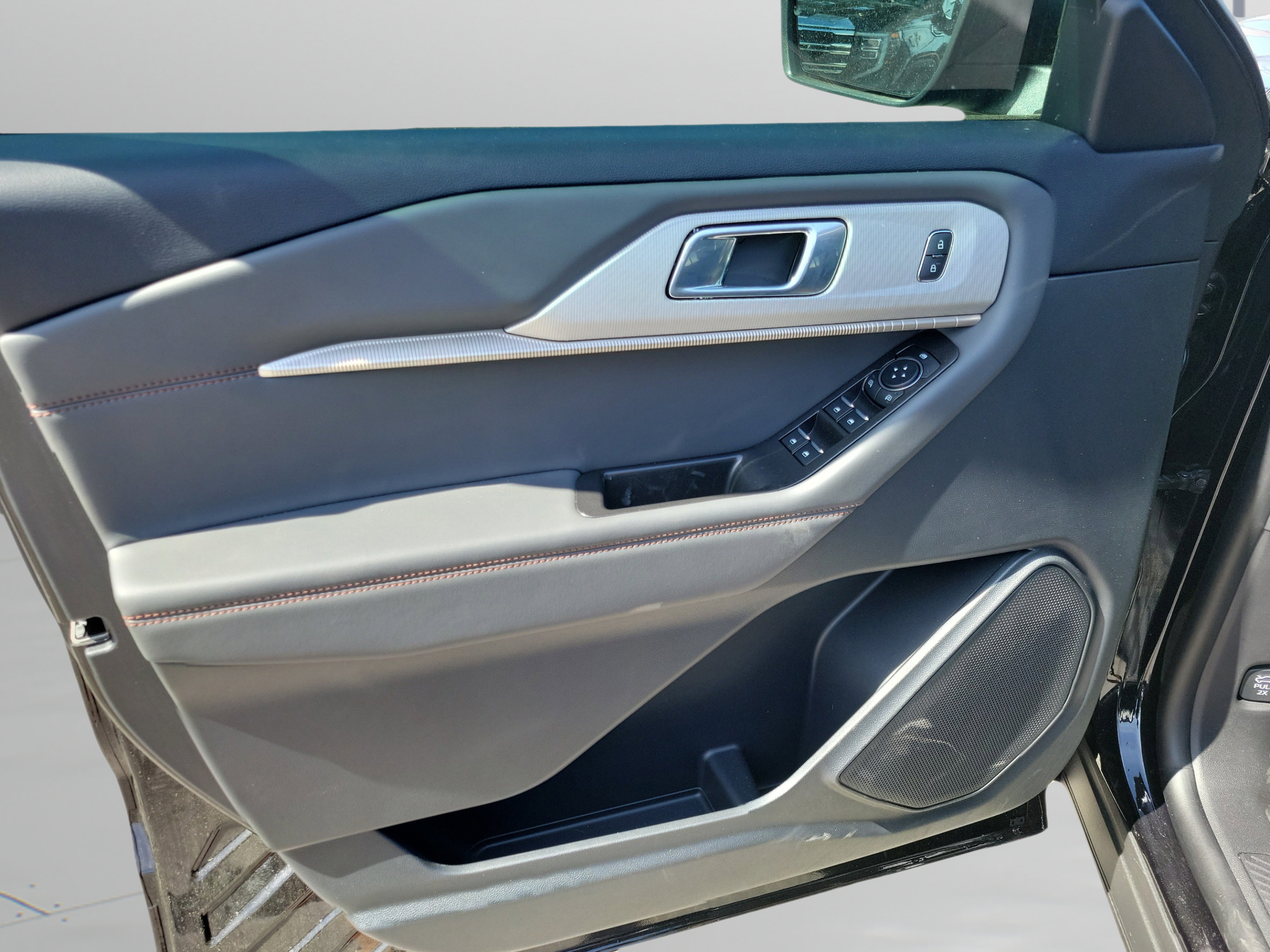 New 2026 Ford Explorer Active w/ Active Comfort Package RWD image 6