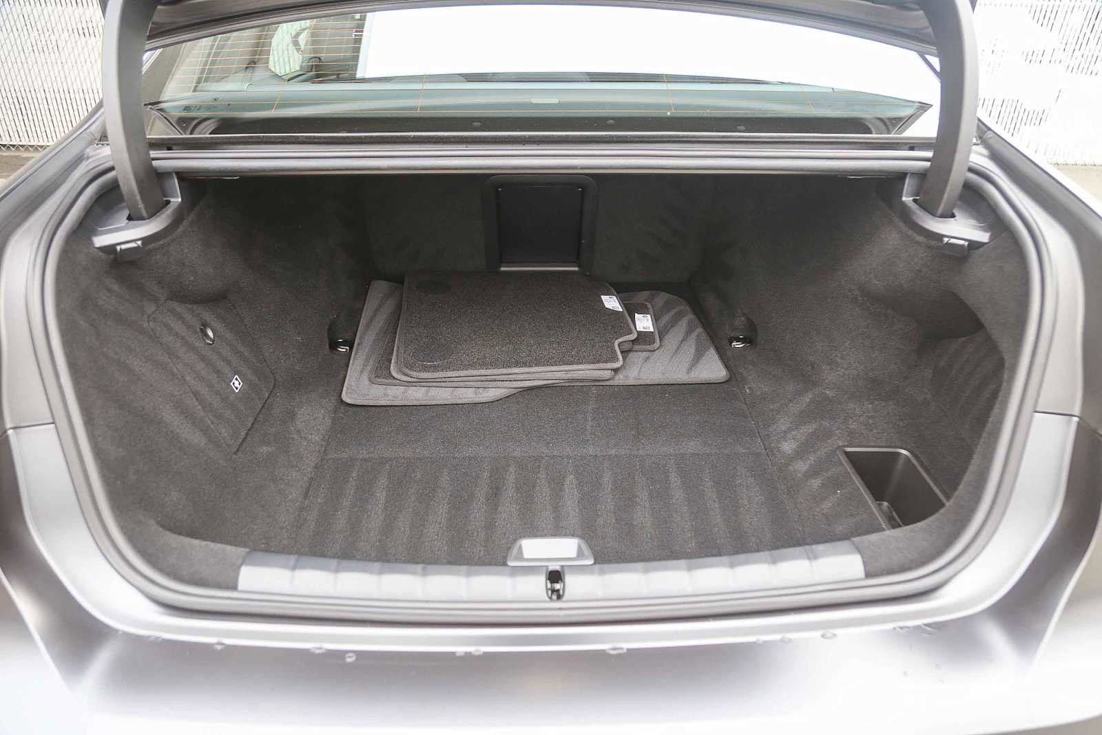 Used 2025 BMW i7 eDrive50 w/ M Sport Package image 22