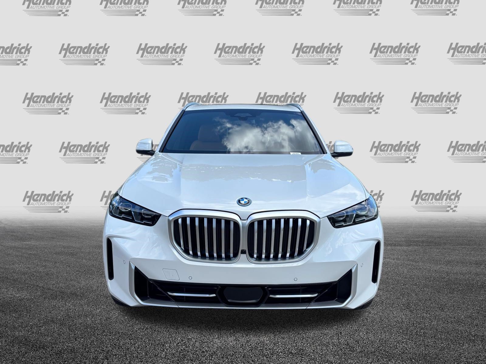 New 2026 BMW X5 xDrive50e AWD/4WD image 3