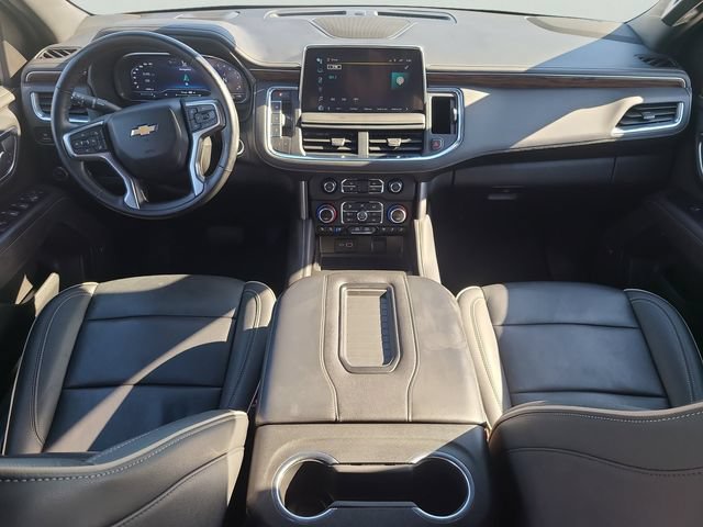 Used 2024 Chevrolet Suburban Premier RWD image 15