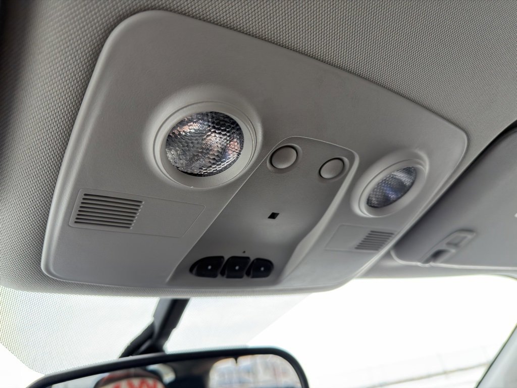 Used 2017 Chevrolet Traverse LT w/ Style and Technology Package image 36