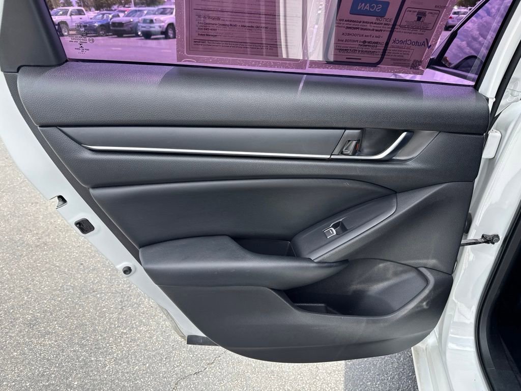 Used 2018 Honda Accord Sport image 32