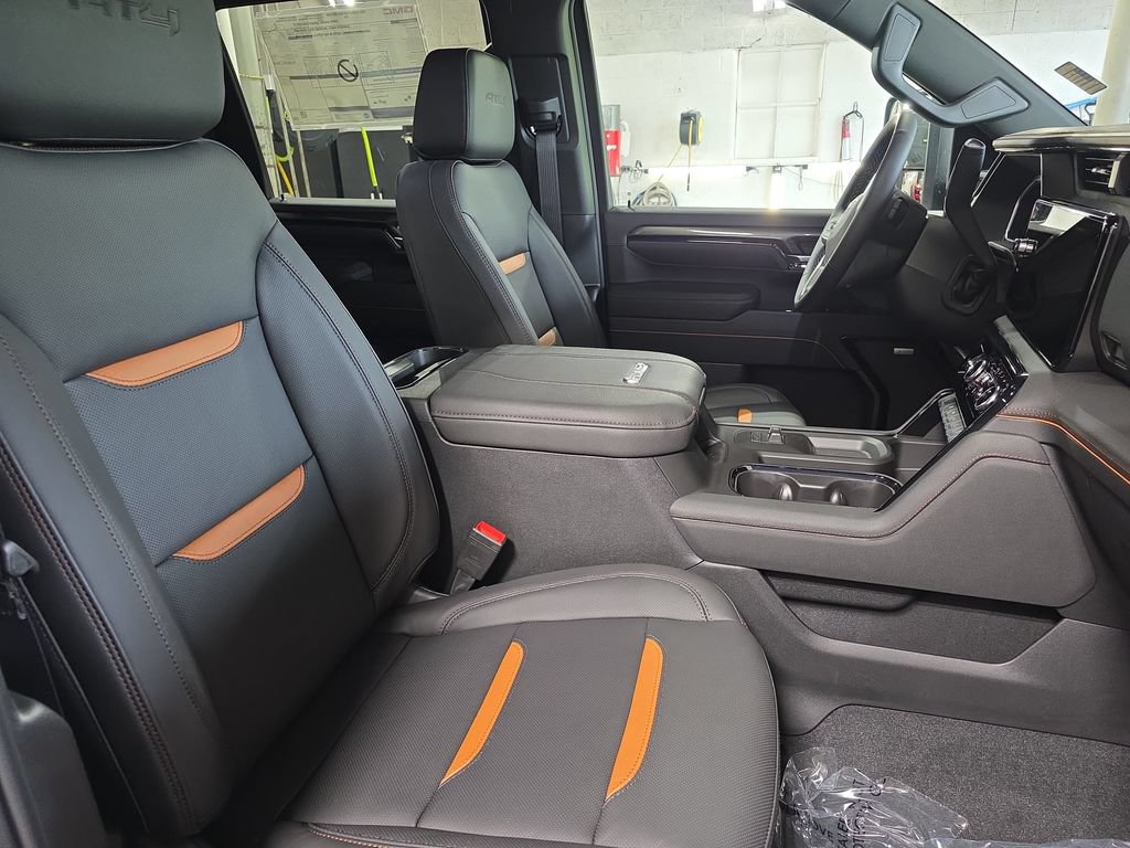 New 2026 GMC Sierra 3500 AT4 w/ Technology Package AWD/4WD image 10