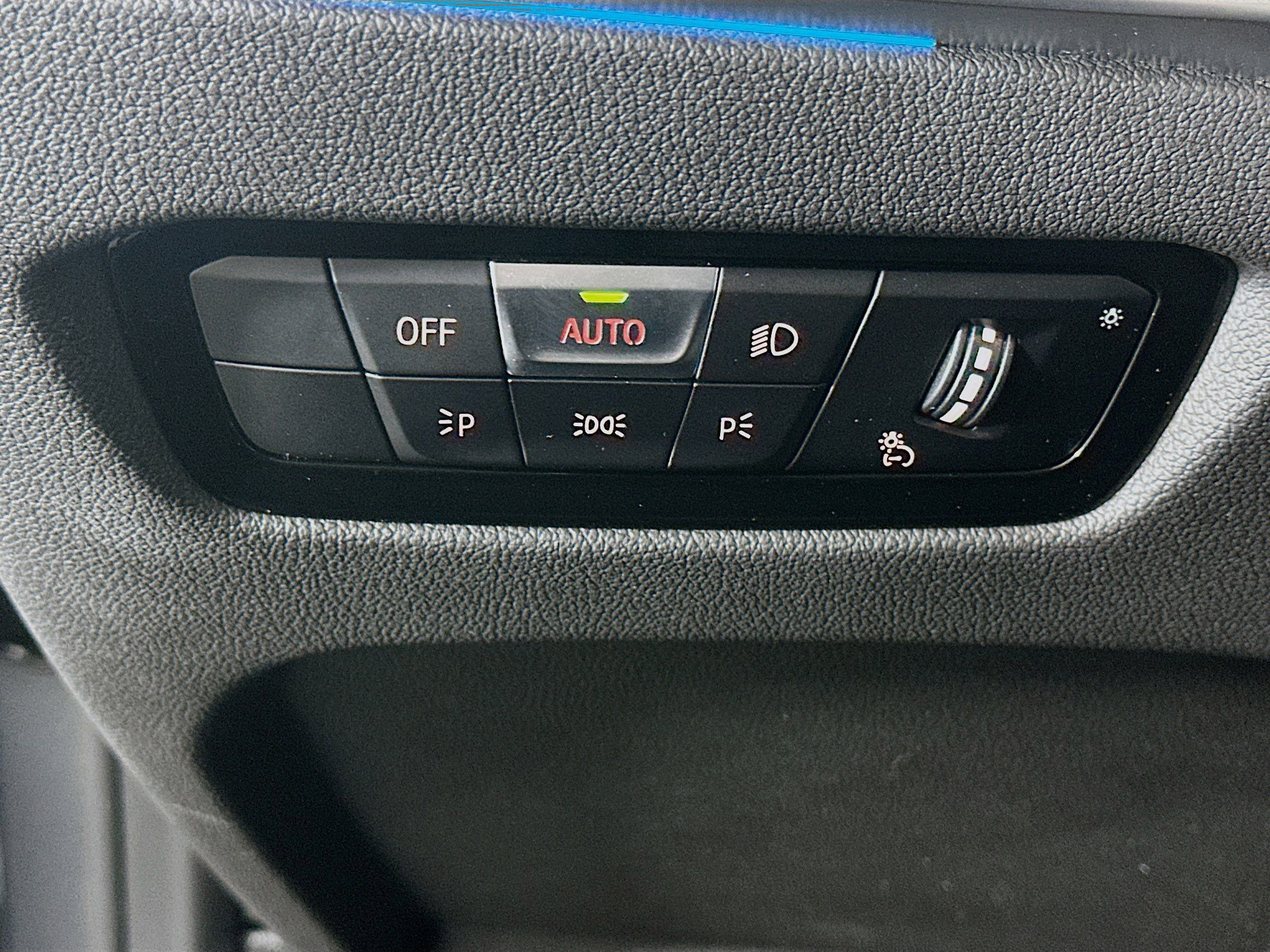 Used 2024 BMW 330i Sedan image 17