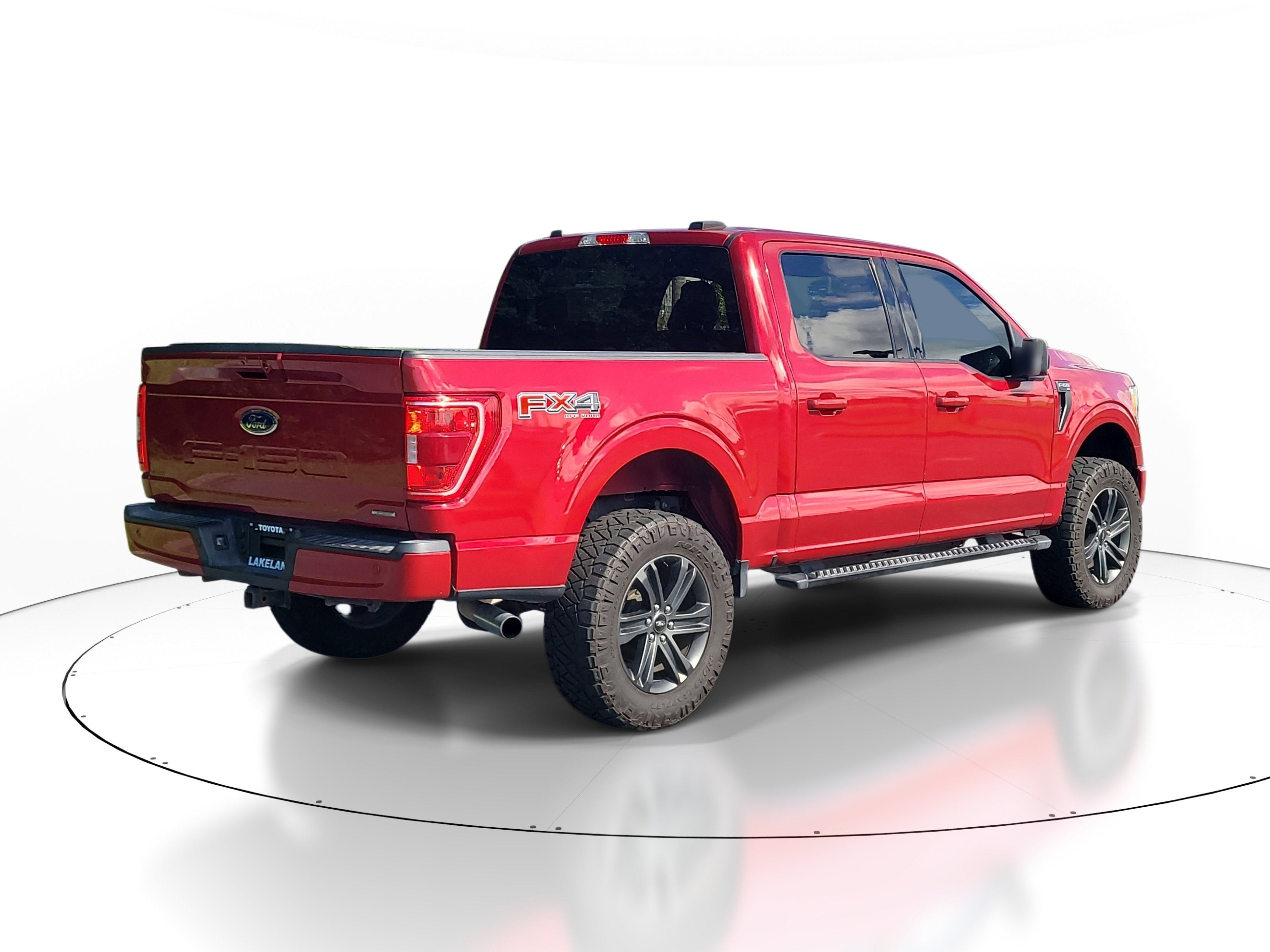 Used 2021 Ford F150 XLT w/ Equipment Group 302A High AWD/4WD image 7