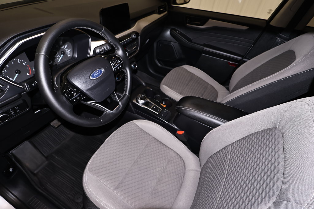 Certified 2022 Ford Escape SE w/ Convenience Package FWD image 32