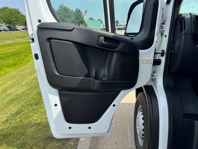 New 2025 RAM ProMaster 1500 w/ Convenience Group FWD image 8