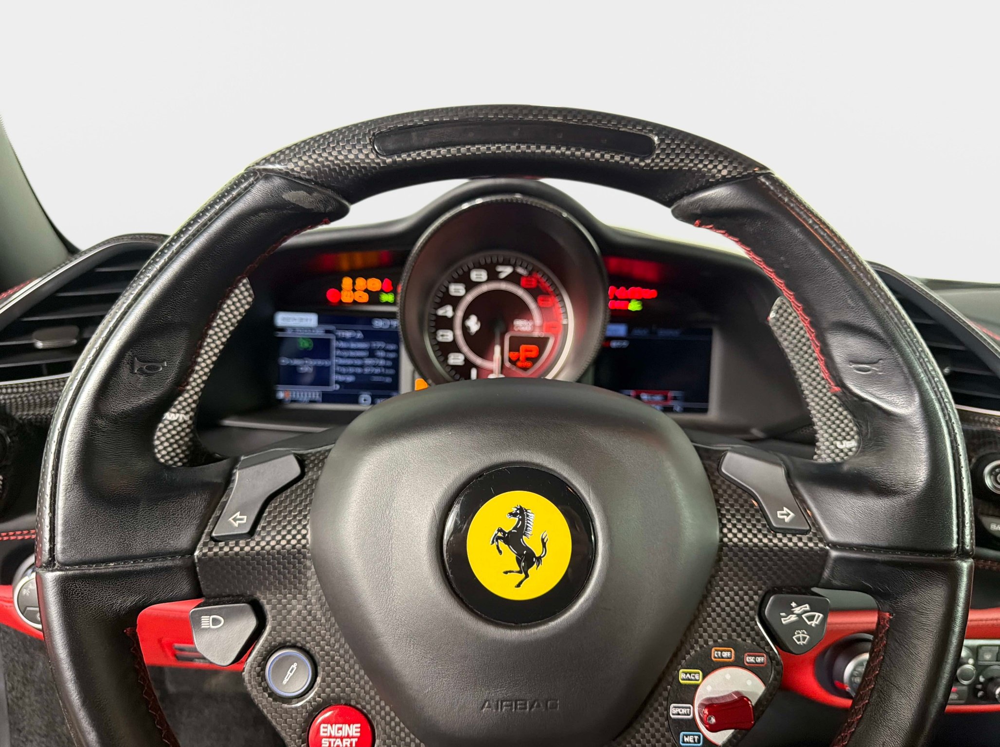 Used 2018 Ferrari 488 GTB RWD image 33