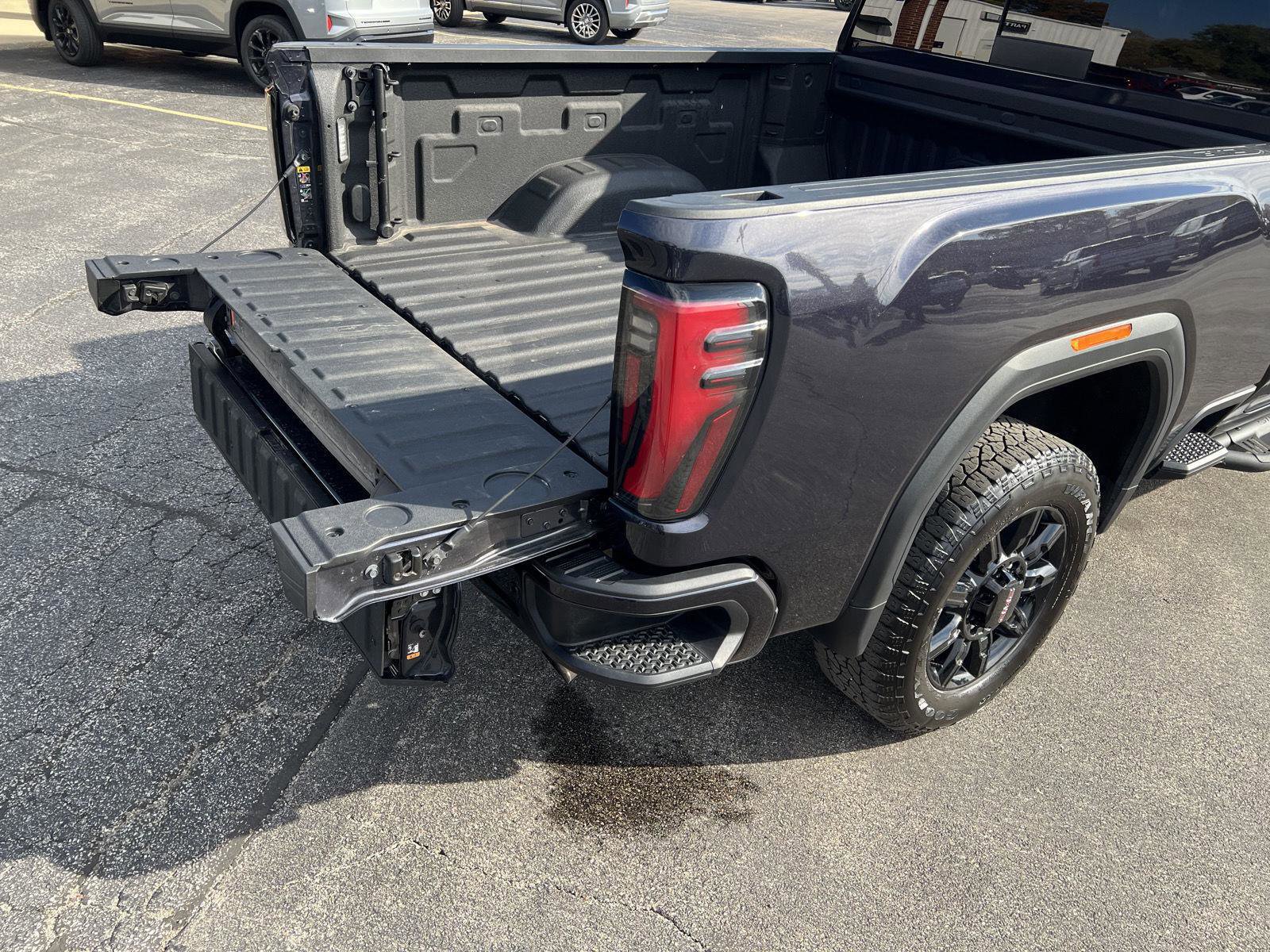 Used 2024 GMC Sierra 2500 AT4 w/ AT4 Preferred Package image 51