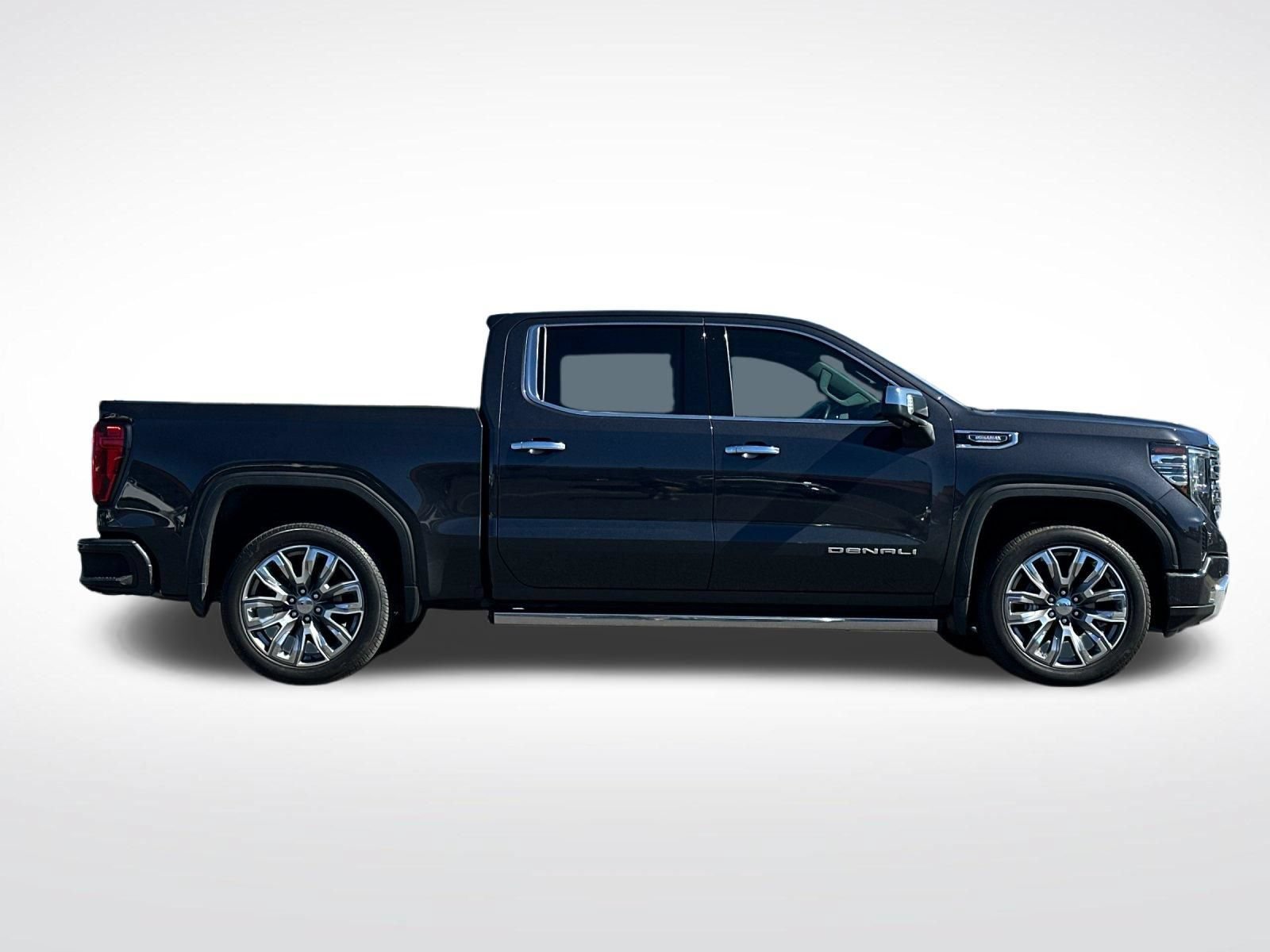 Used 2024 GMC Sierra 1500 Denali w/ Denali Reserve Package AWD/4WD image 2