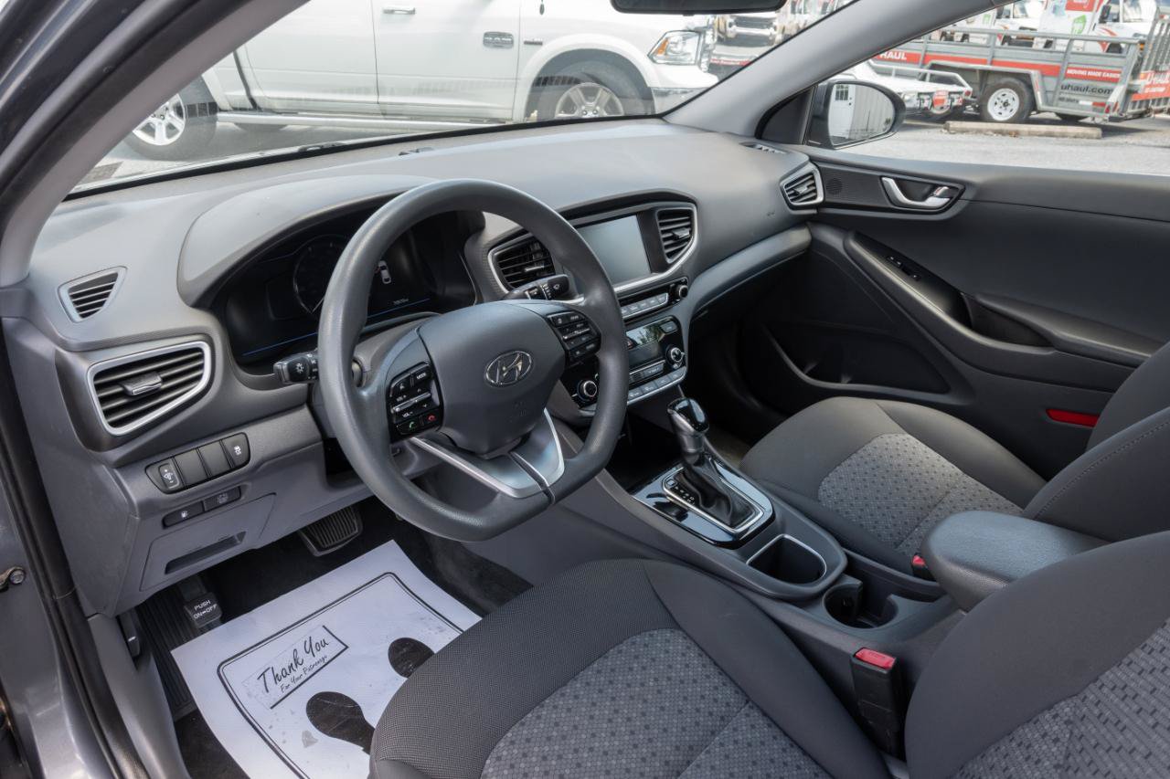 Used 2018 Hyundai Ioniq Blue FWD image 16