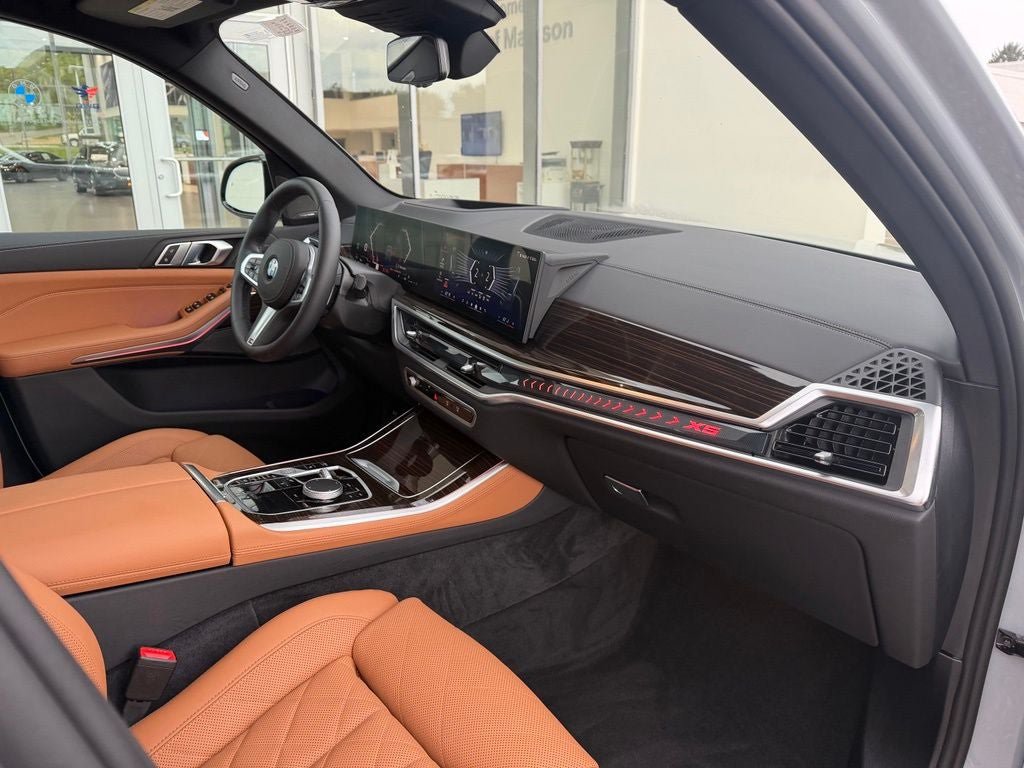 Used 2026 BMW X5 xDrive40i w/ M Sport Package AWD/4WD image 20