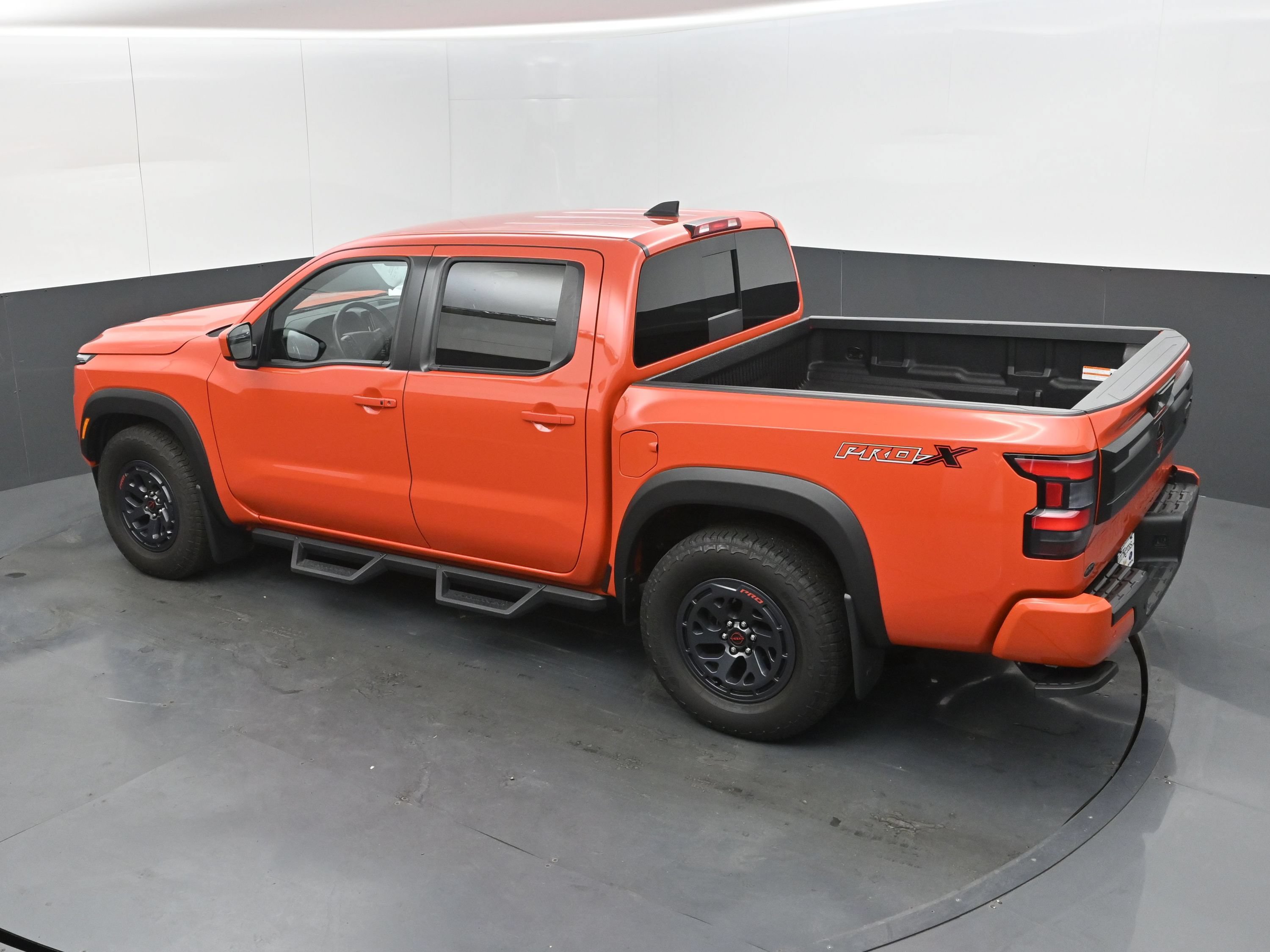 Used 2025 Nissan Frontier Pro-X RWD image 34
