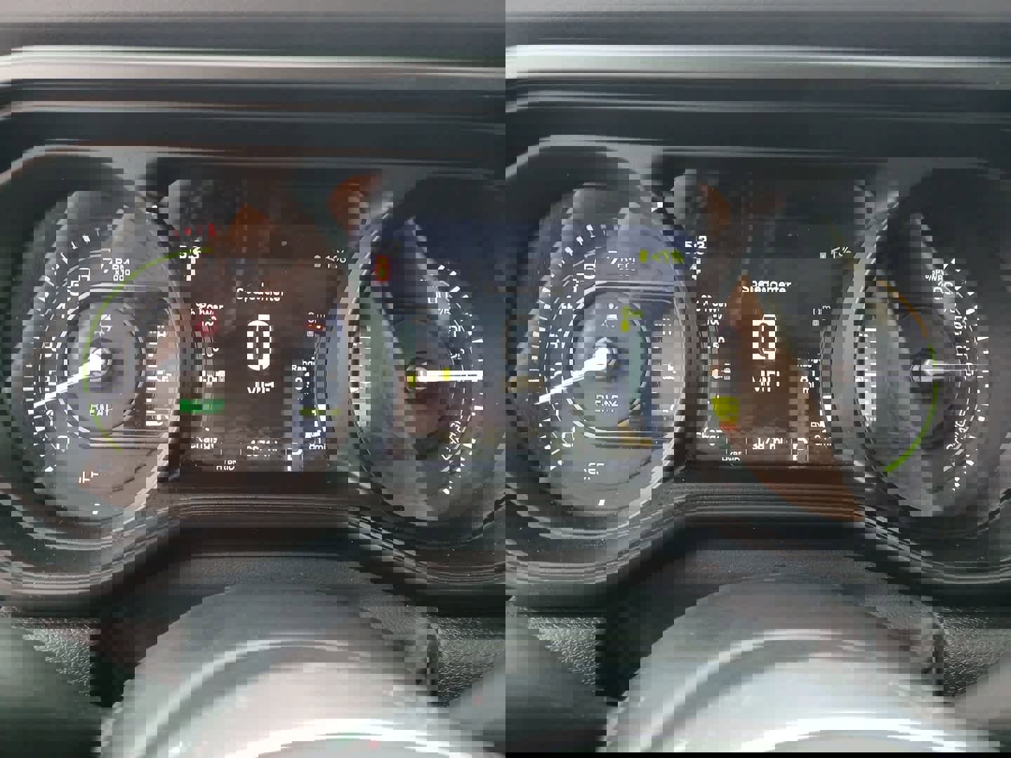 Used 2025 Jeep Wrangler Sahara image 36