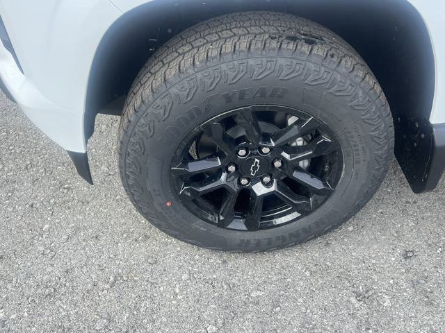 New 2025 Chevrolet Colorado Z71 w/ Midnight Edition image 8