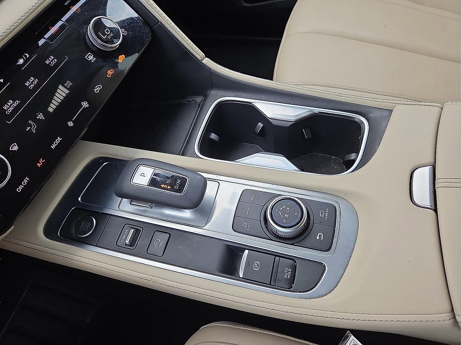 Used 2025 INFINITI QX60 Sensory w/ Vision Package AWD/4WD image 25