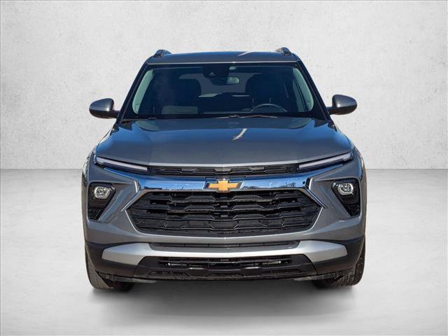 Used 2025 Chevrolet TrailBlazer LT w/ LT Cold Weather Package image 2