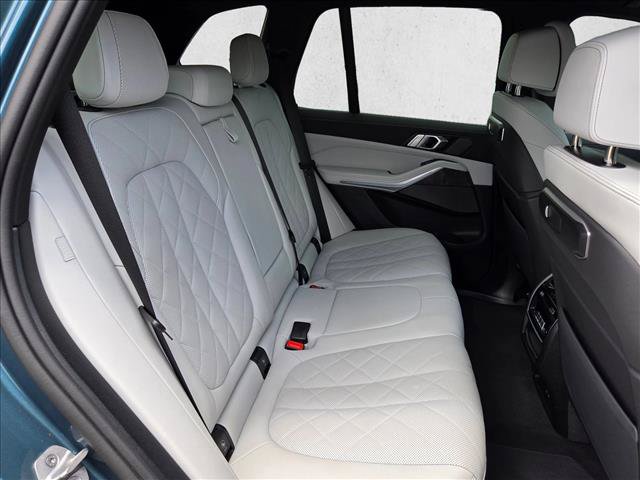 Used 2025 BMW X5 sDrive40i RWD image 21