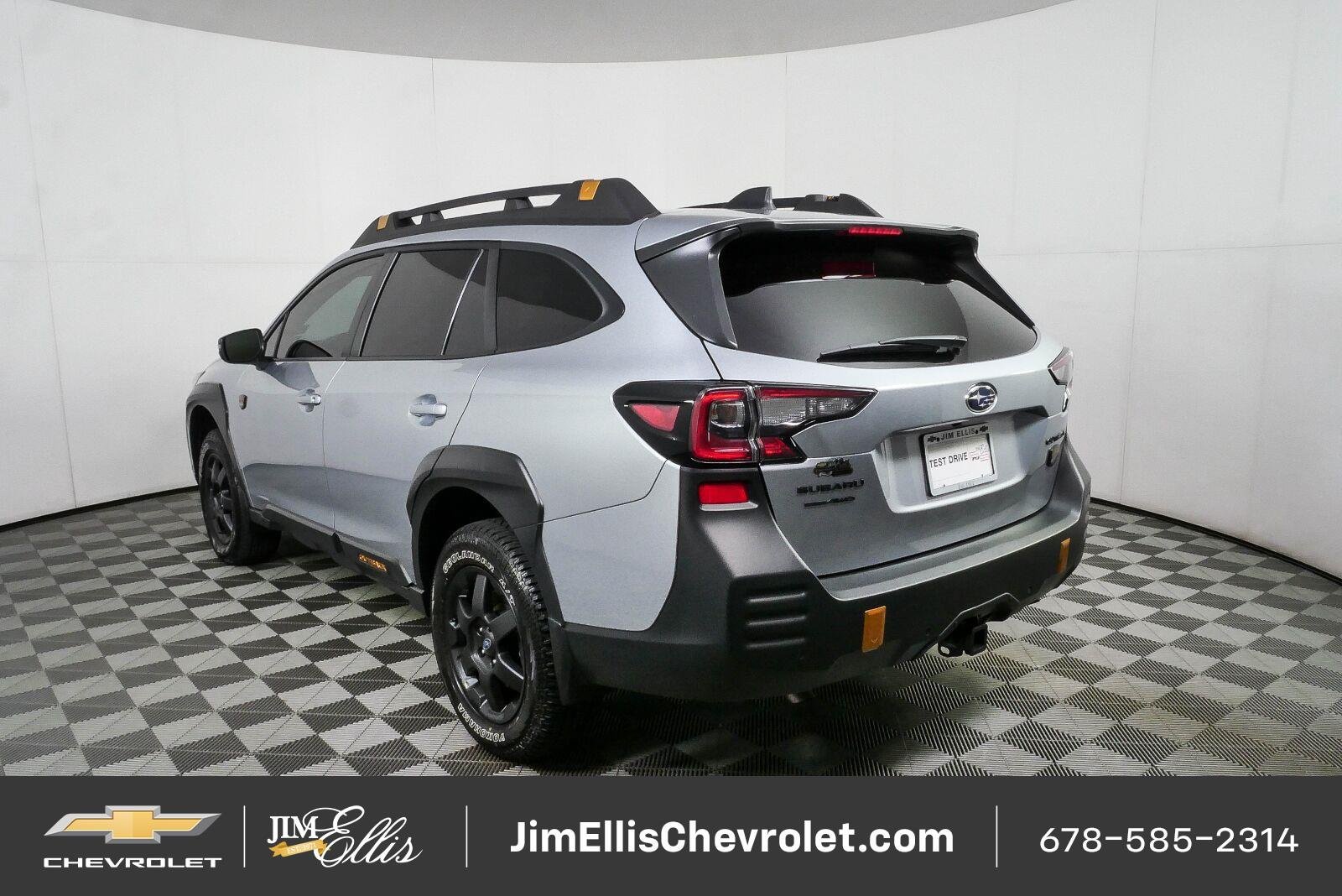 Used 2025 Subaru Outback Wilderness w/ Wilderness Package AWD/4WD image 2