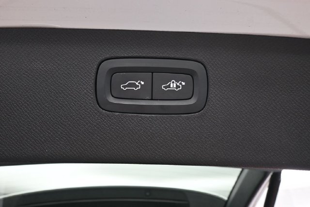 Used 2024 Volvo XC90 B6 Ultimate w/ Protection Package AWD/4WD image 32