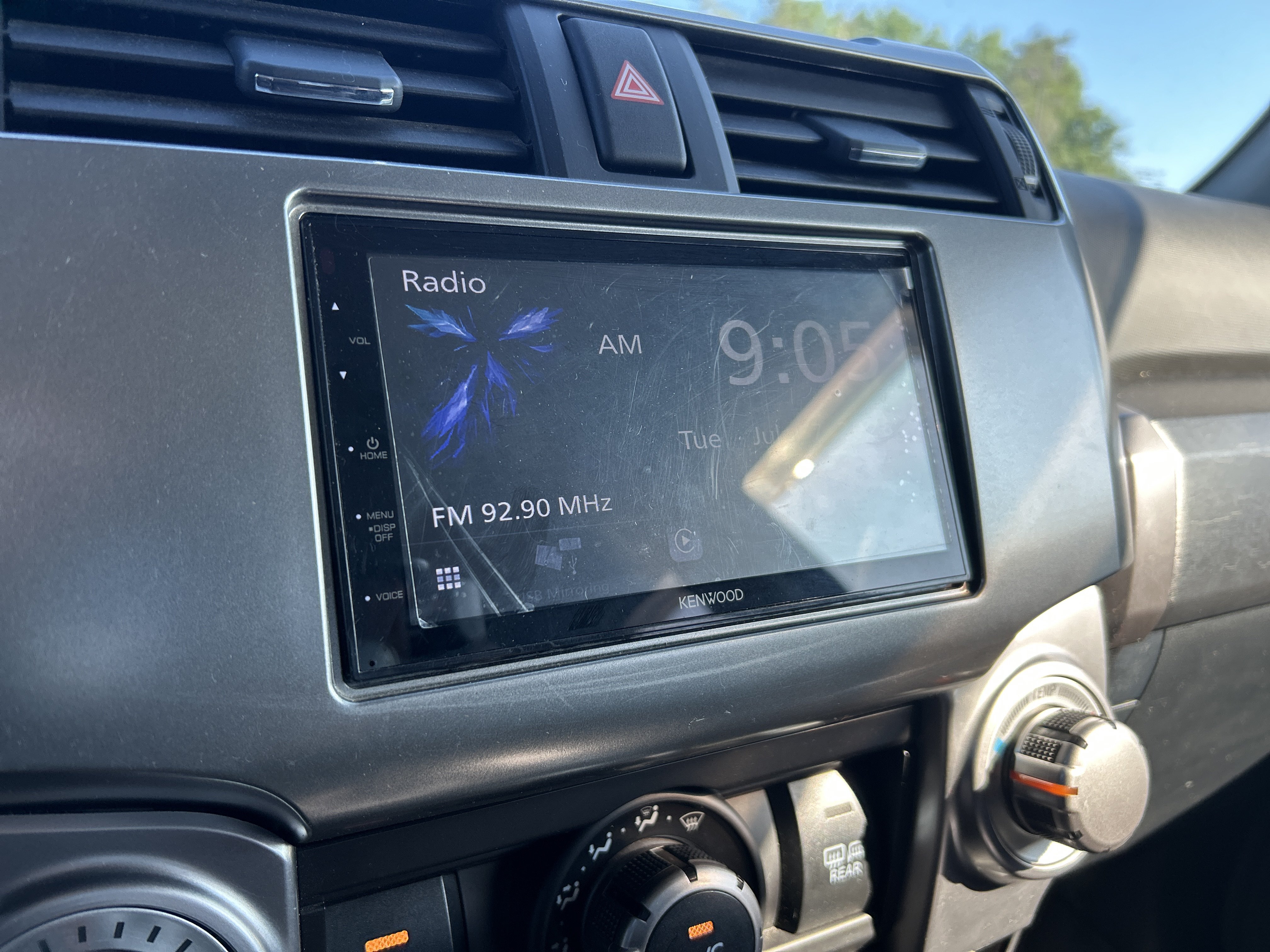 Used 2015 Toyota 4Runner SR5 AWD/4WD image 17