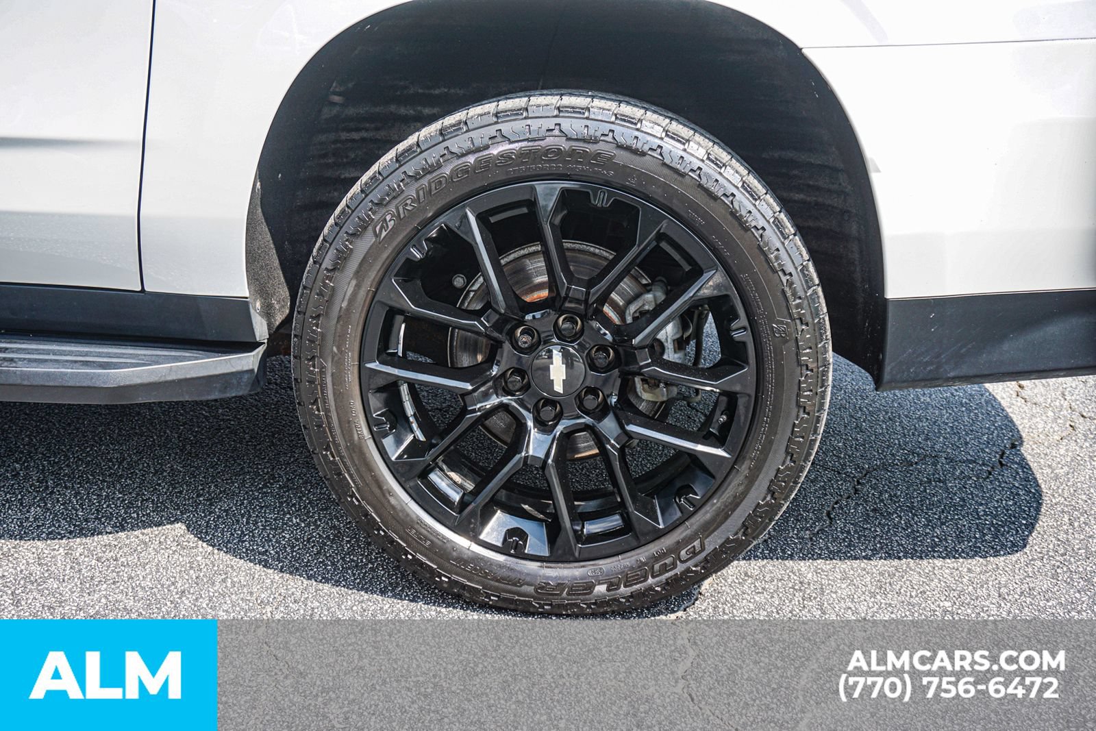 Used 2022 Chevrolet Suburban LT w/ LT Signature Package AWD/4WD image 15