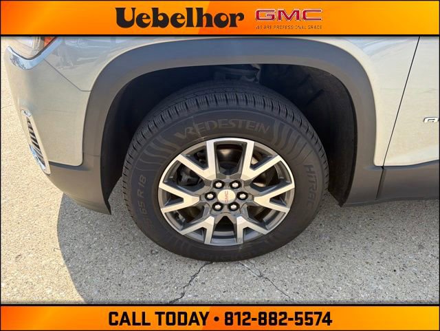 Used 2023 GMC Acadia SLE w/ Driver Convenience Package FWD image 15