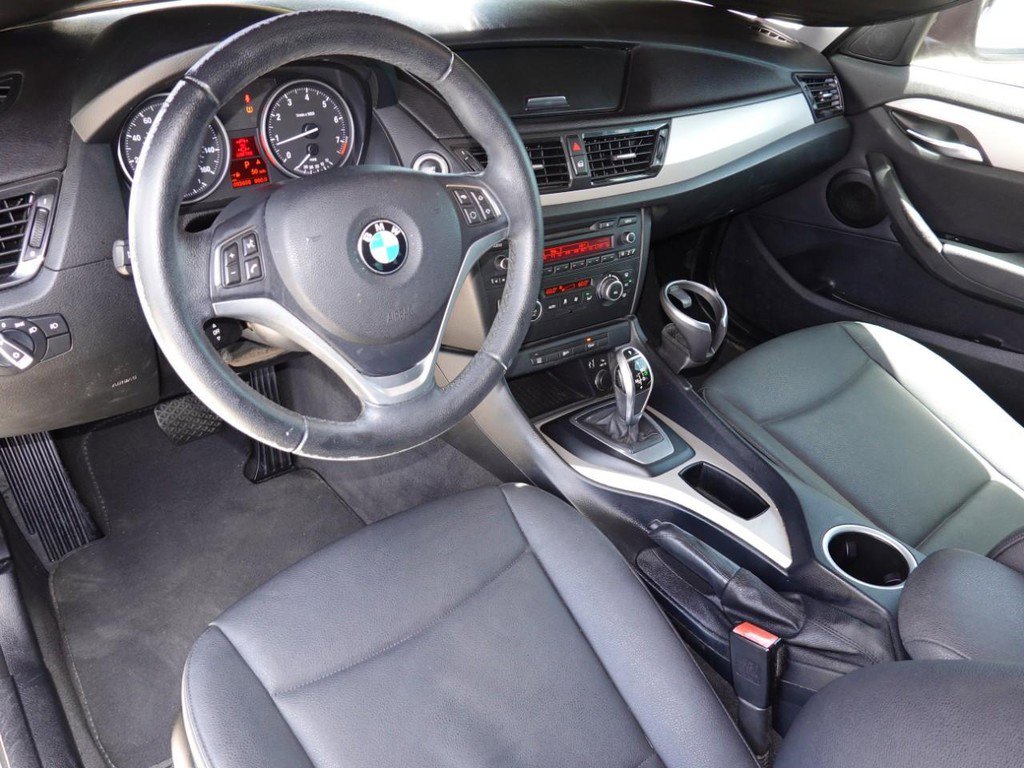 Used 2015 BMW X1 sDrive28i RWD image 16