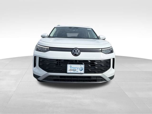 New 2026 Volkswagen Tiguan SE image 2