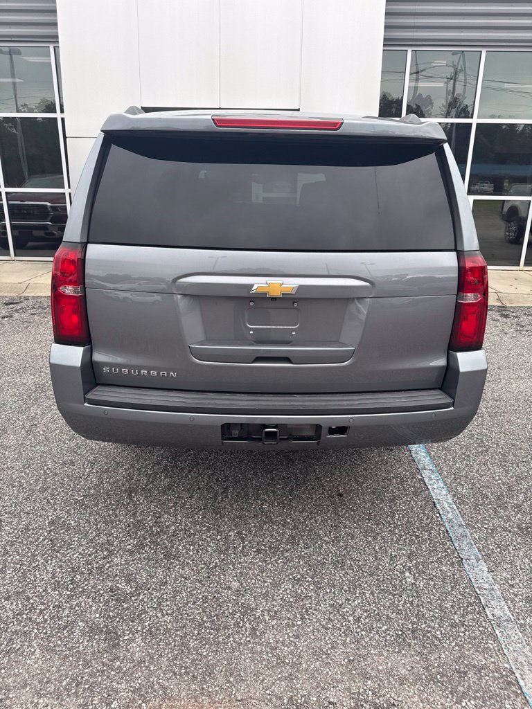 Used 2020 Chevrolet Suburban LT RWD image 5