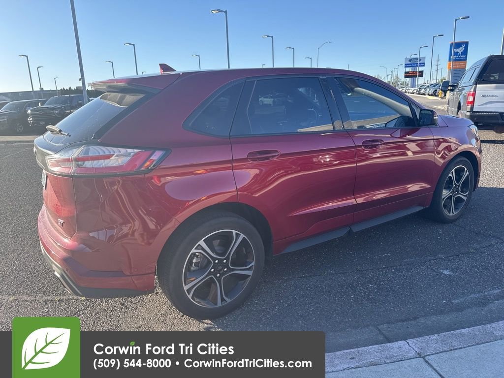 Used 2019 Ford Edge ST w/ Equipment Group 401A AWD/4WD image 12