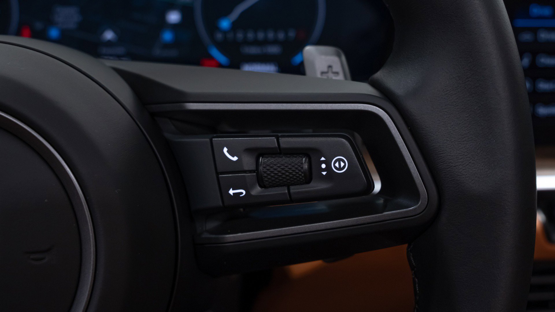 Used 2025 Porsche 911 Carrera image 53