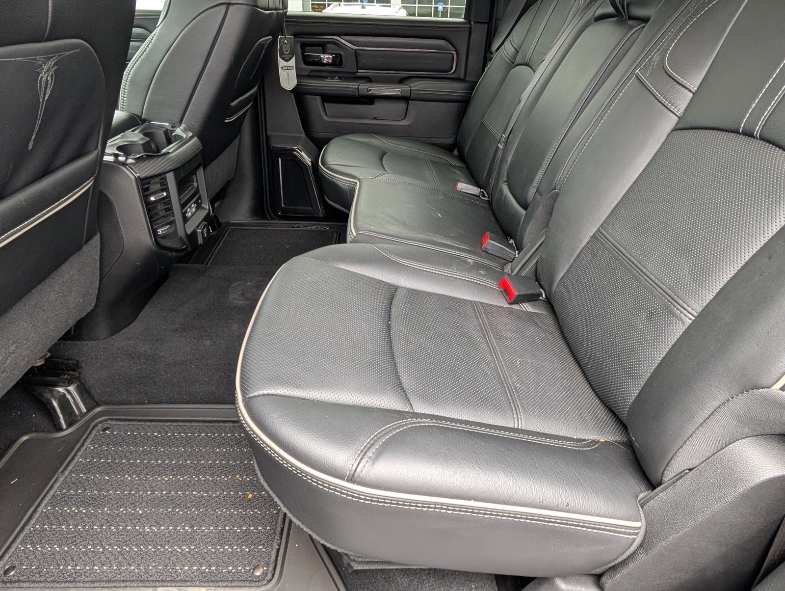 Used 2024 RAM 2500 Limited image 10