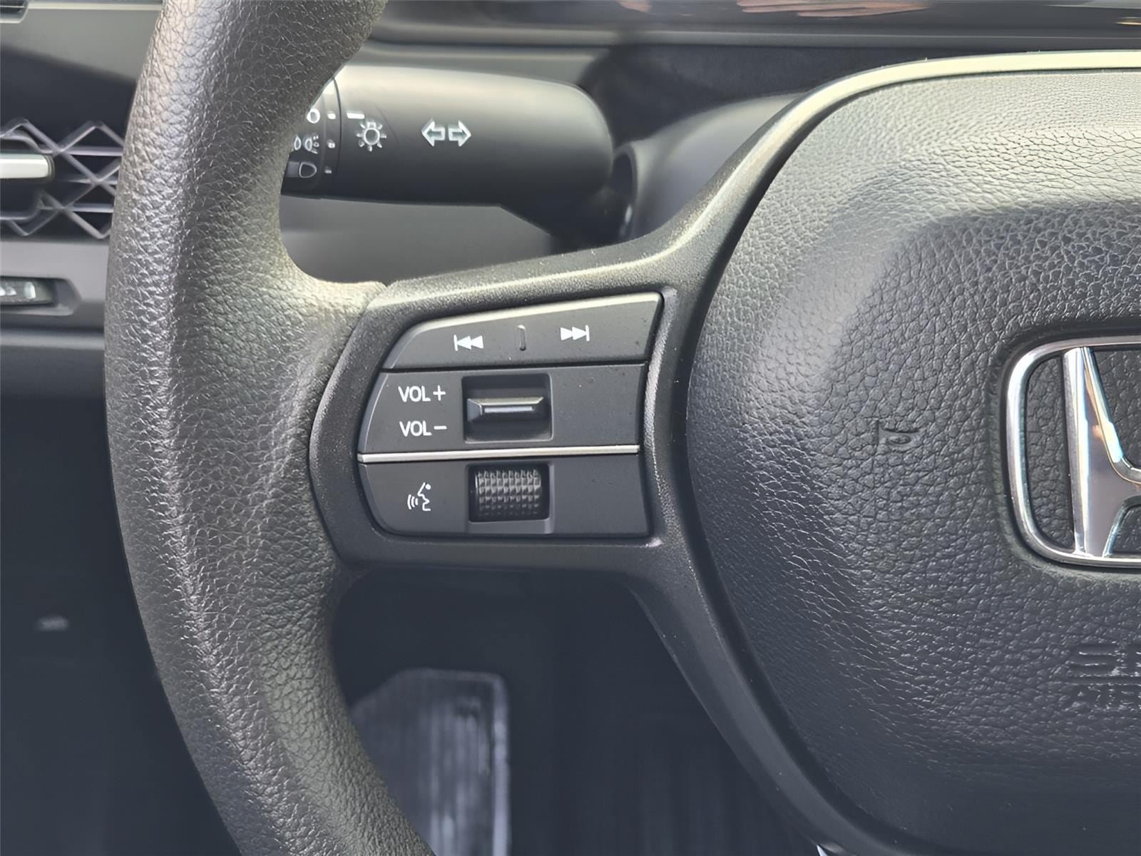 Used 2025 Honda Accord SE image 26
