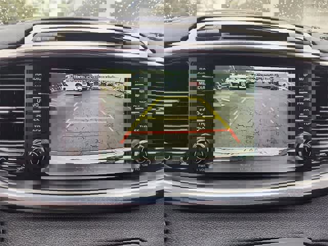 Used 2017 Kia Sorento SX image 26