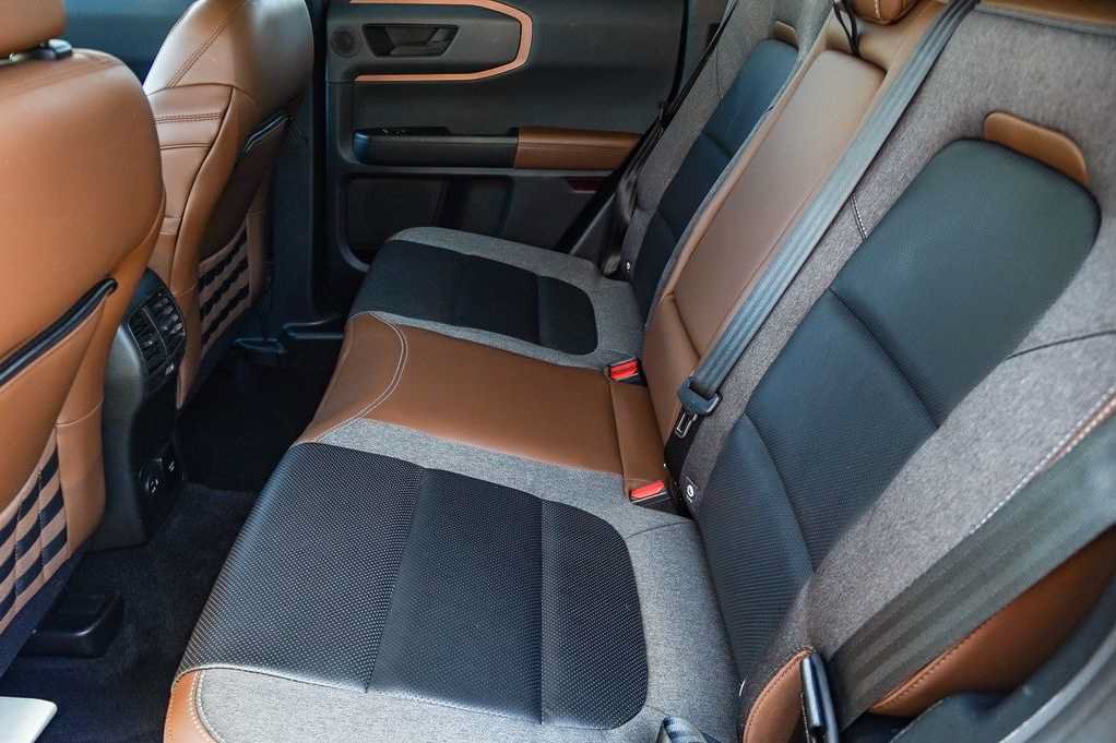 Used 2021 Ford Bronco Sport Outer Banks w/ Outer Banks Package (96D) AWD/4WD image 20
