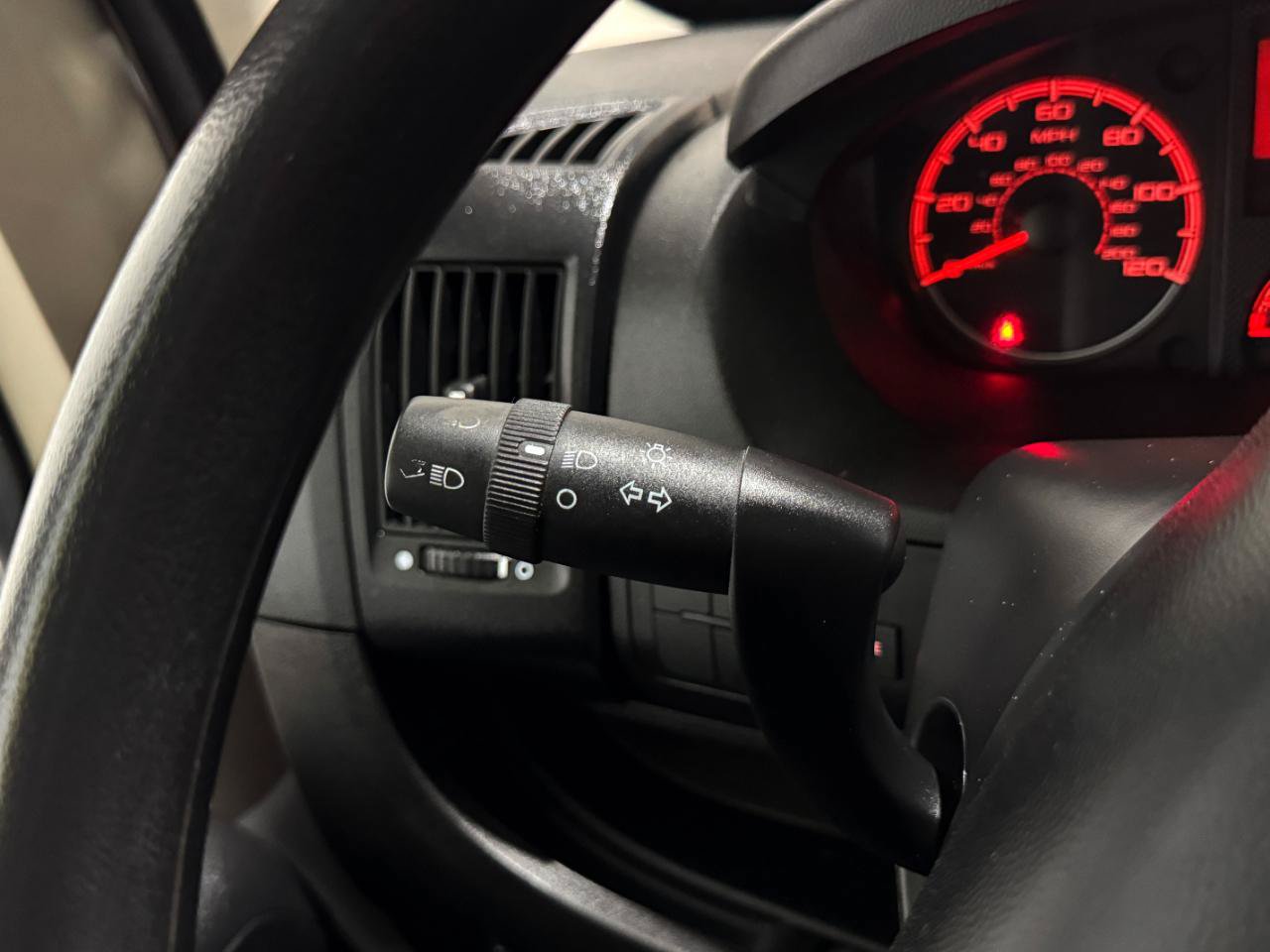 Used 2021 RAM ProMaster 2500 FWD image 34