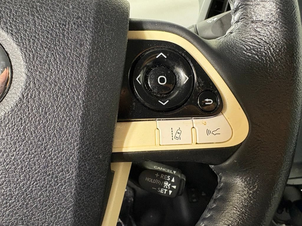 Used 2018 Toyota Prius Prime Premium w/ Carpet Mat Package FWD image 25
