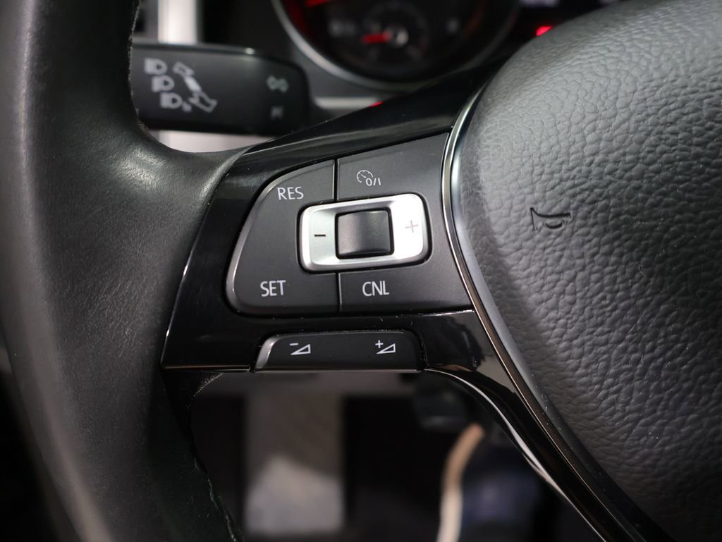 Used 2018 Volkswagen Atlas SE AWD/4WD image 33
