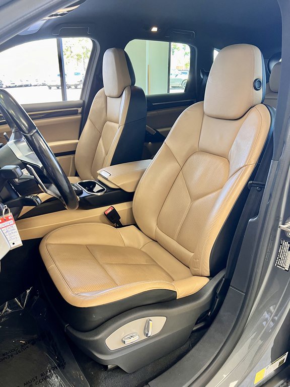 Used 2018 Porsche Cayenne image 14