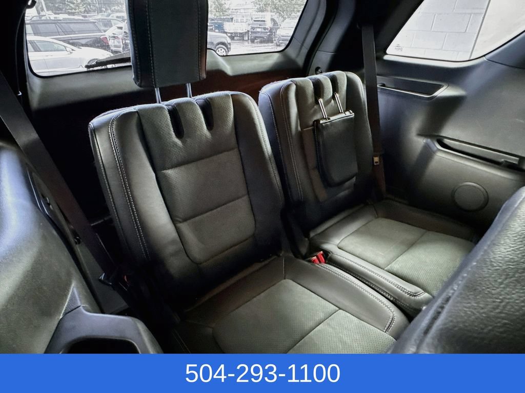 Used 2015 Ford Explorer XLT w/ Equipment Group 202A FWD image 26
