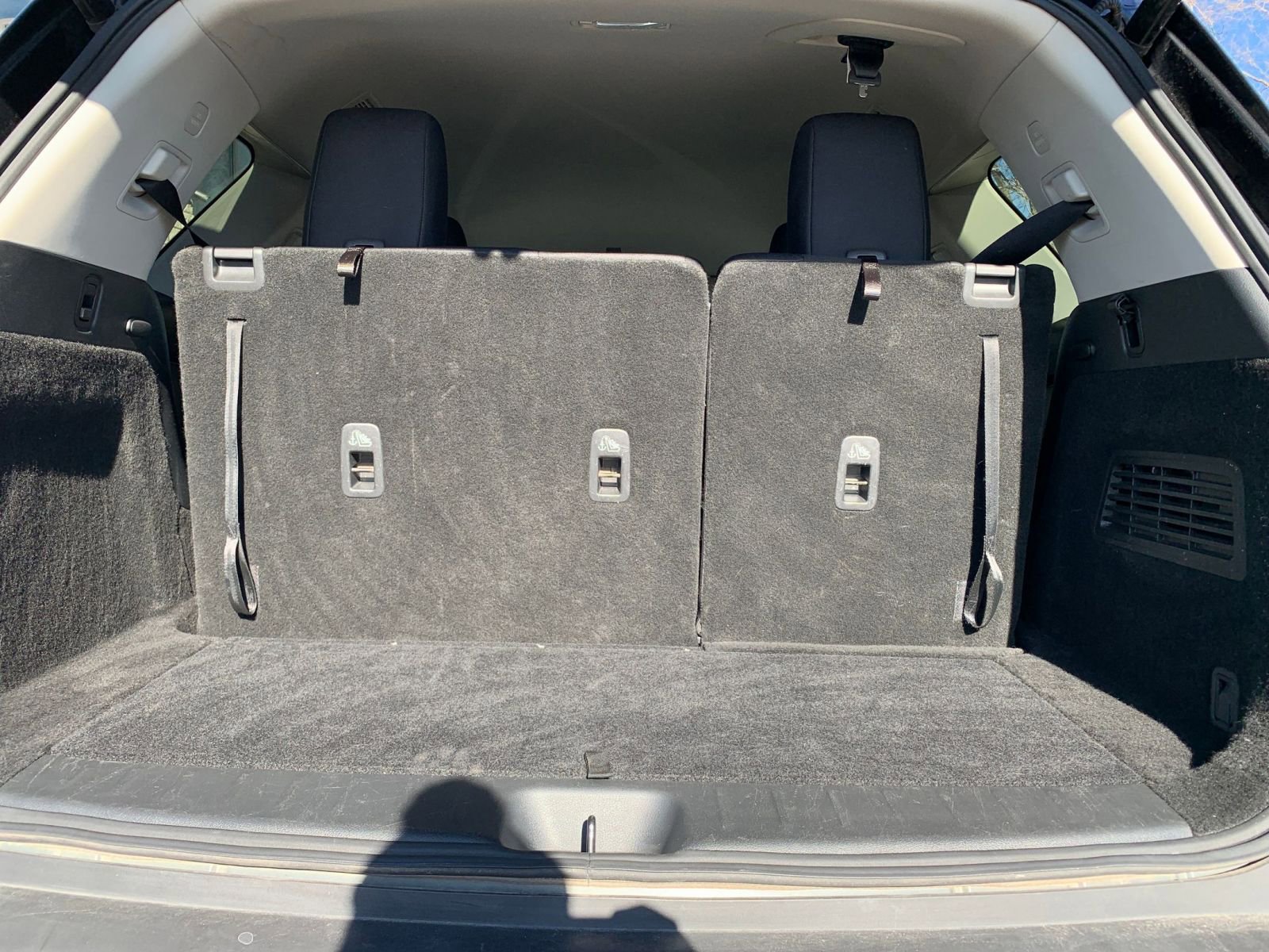 Used 2025 Nissan Pathfinder SV image 34