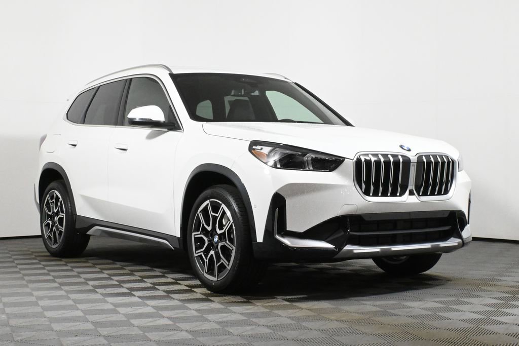 Used 2026 BMW X1 xDrive28i w/ Technology Package image 9