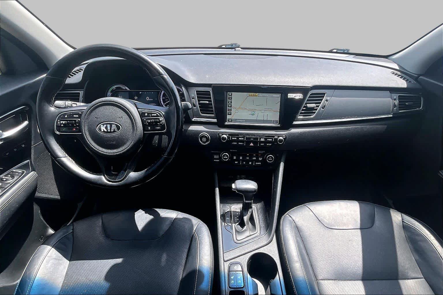 Used 2018 Kia Niro Touring FWD image 14