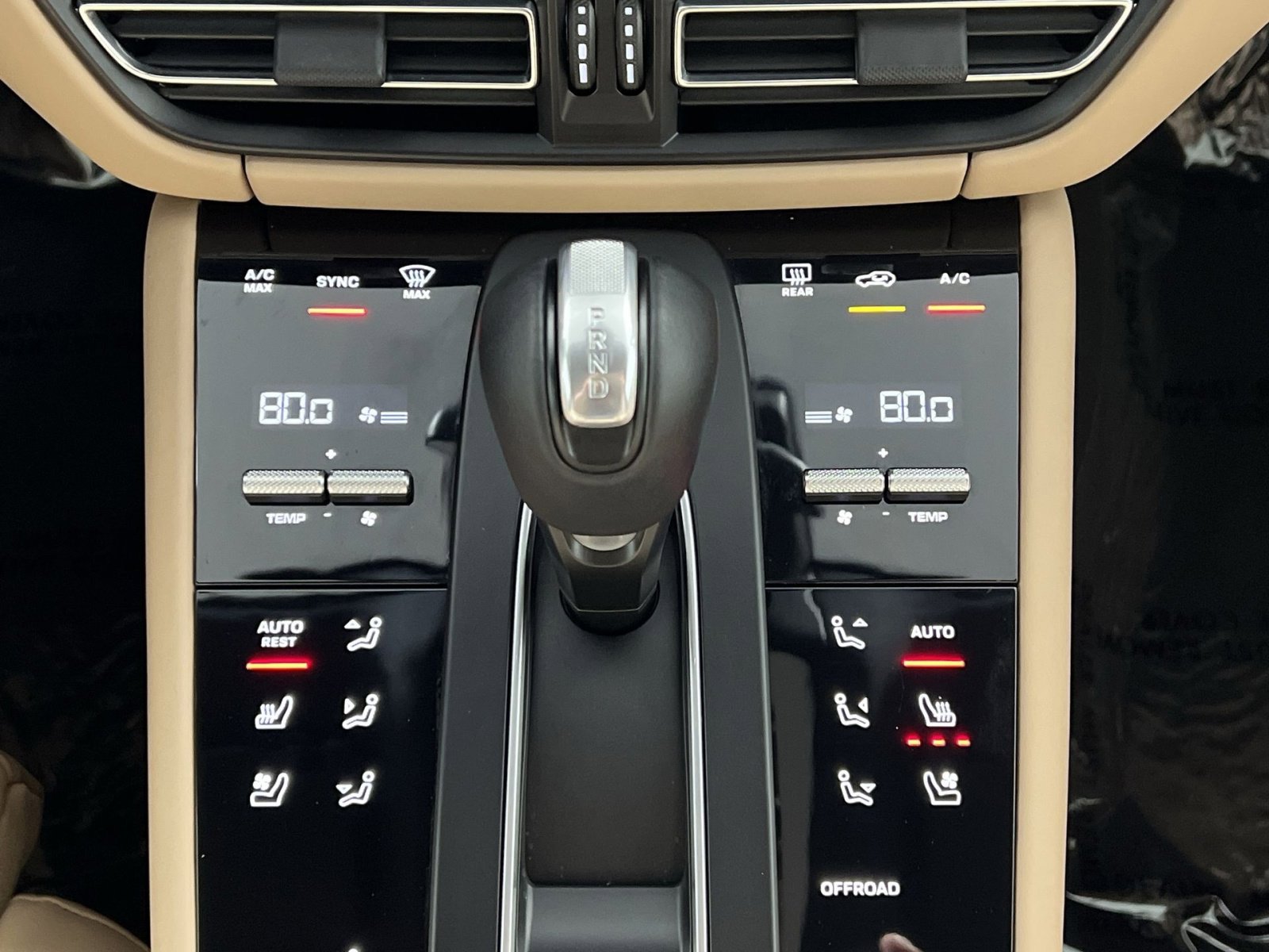 Used 2022 Porsche Macan S image 21