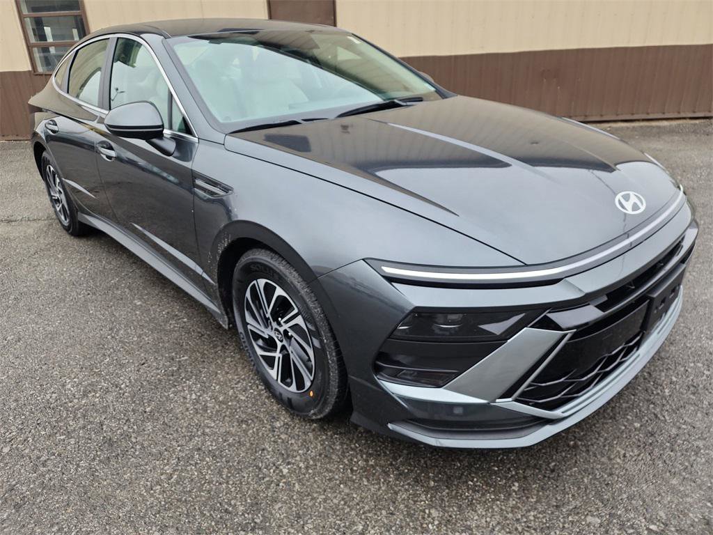 New 2026 Hyundai Sonata Blue image 2