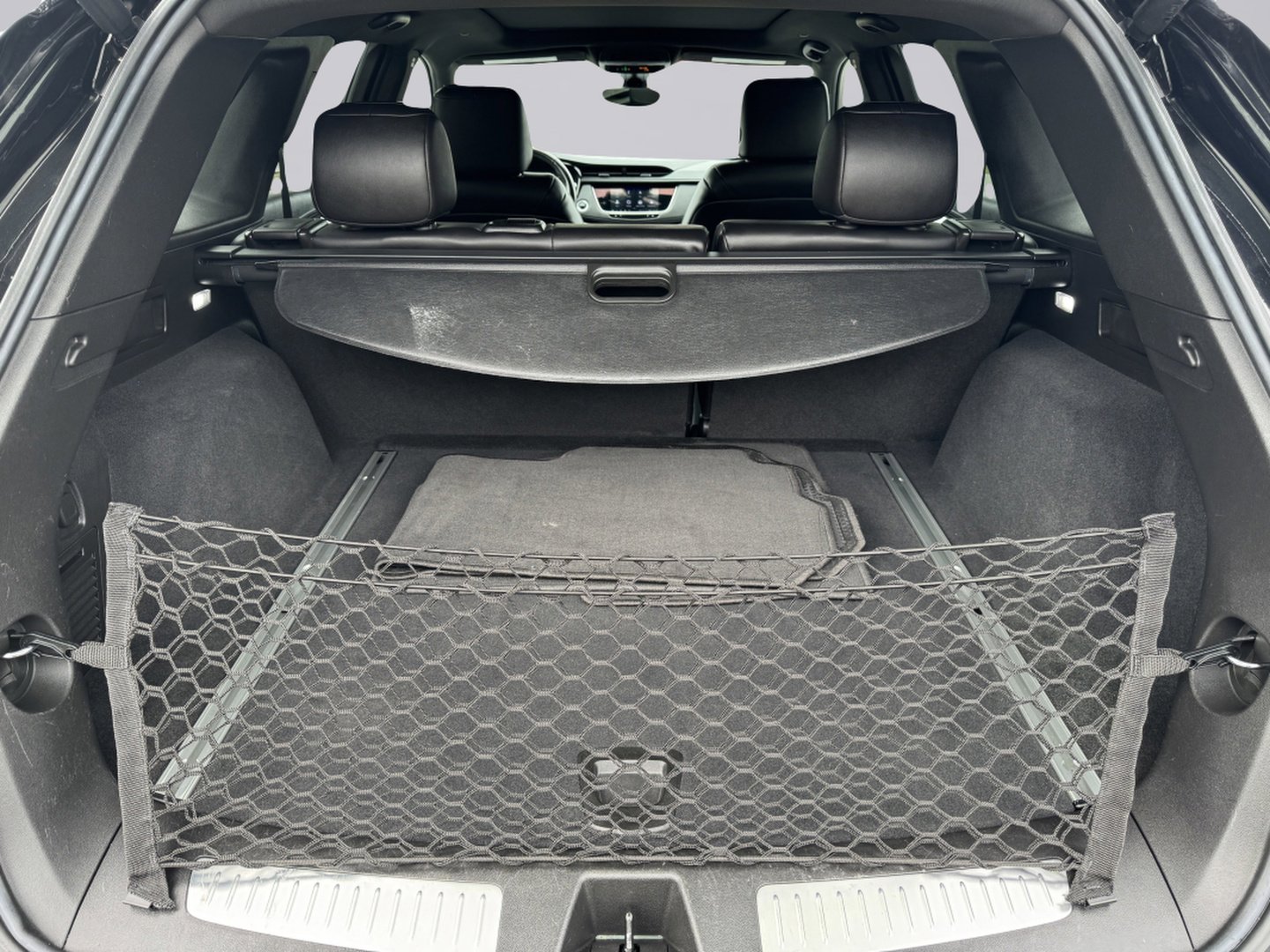 Used 2022 Cadillac XT5 Premium Luxury w/ Technology Package image 6